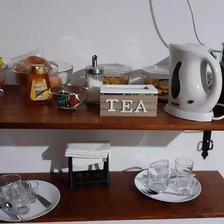 Le Tre Meraviglie A 200 M Dal Mare 招待所 卡塔尼亚