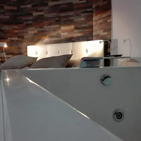 Le Tre Meraviglie A 200 M Dal Mare 3* 卡塔尼亚